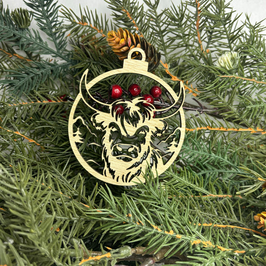 Round Highland Cow Tree Ornament
